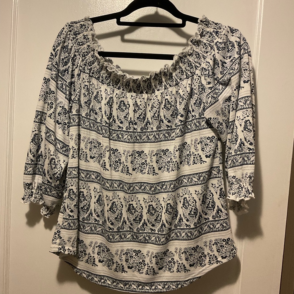 Melloday brand size small - fits like med/large.